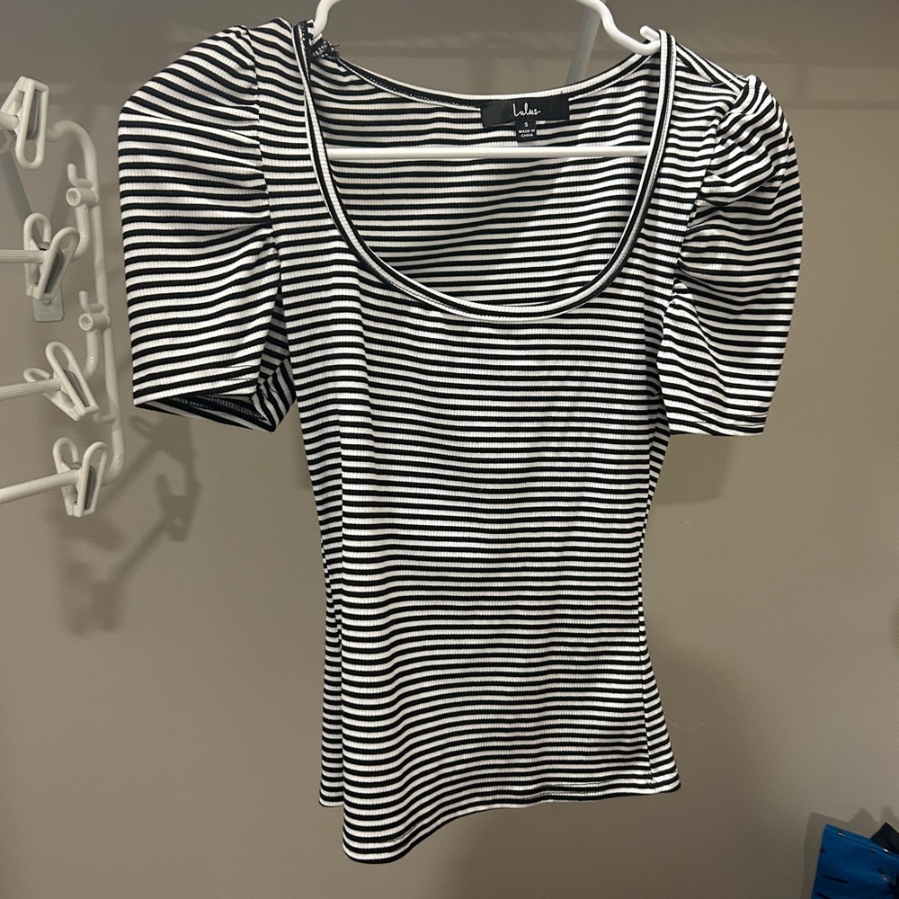 Lulu's Monochrome Striped Short Sleeve Top